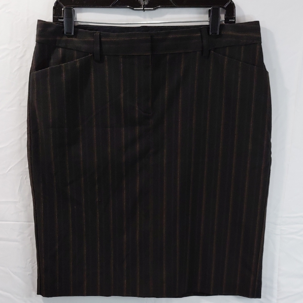 Editor Elegant Black Pinstripe Pencil Skirt size 10